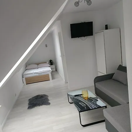 Dom Marek アパート