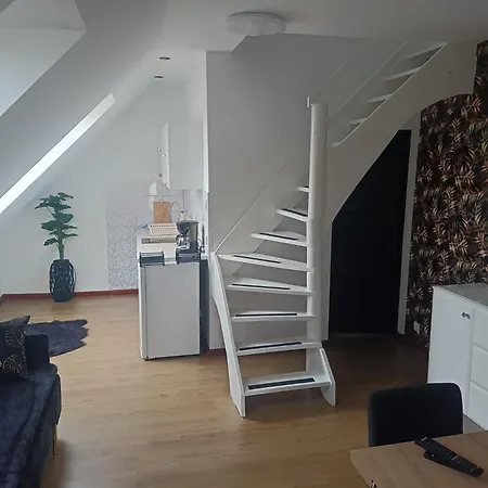 Dom Marek アパート