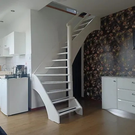 Dom Marek アパート *